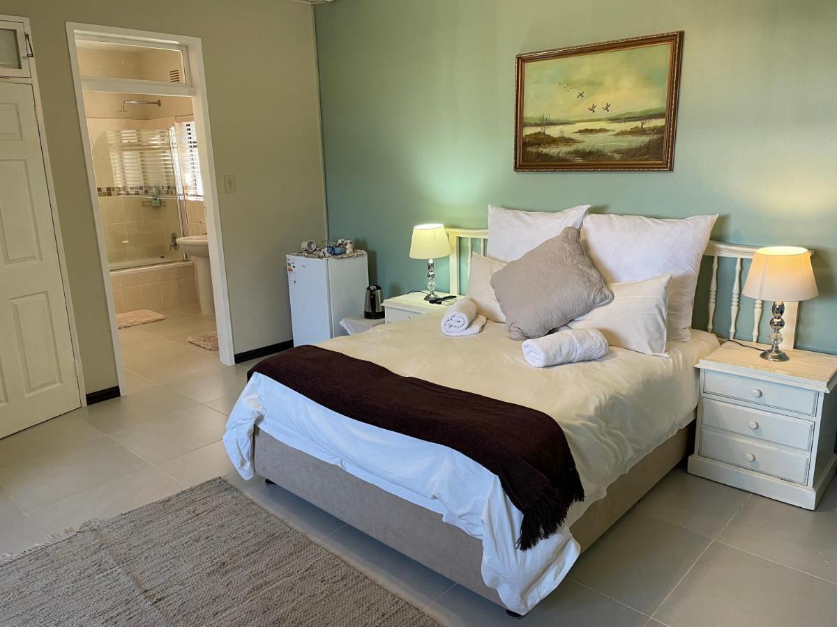 Eden Rose Manor B&B Ла Мерси Екстериор снимка